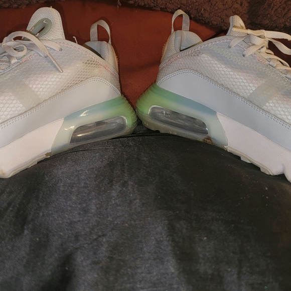 NIKE Air Max 2090s 7Y Pure platinum Arctic Punch - Picture 10 of 16